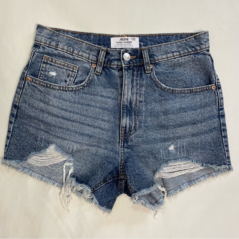 New Adrene Cut Hem Denim Shorts Size 3 US 26